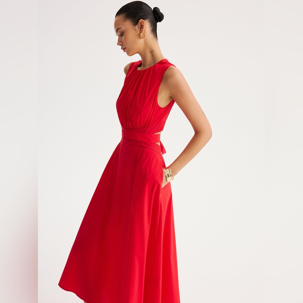 Sleeveless Red Midi Dress with Waist Tie